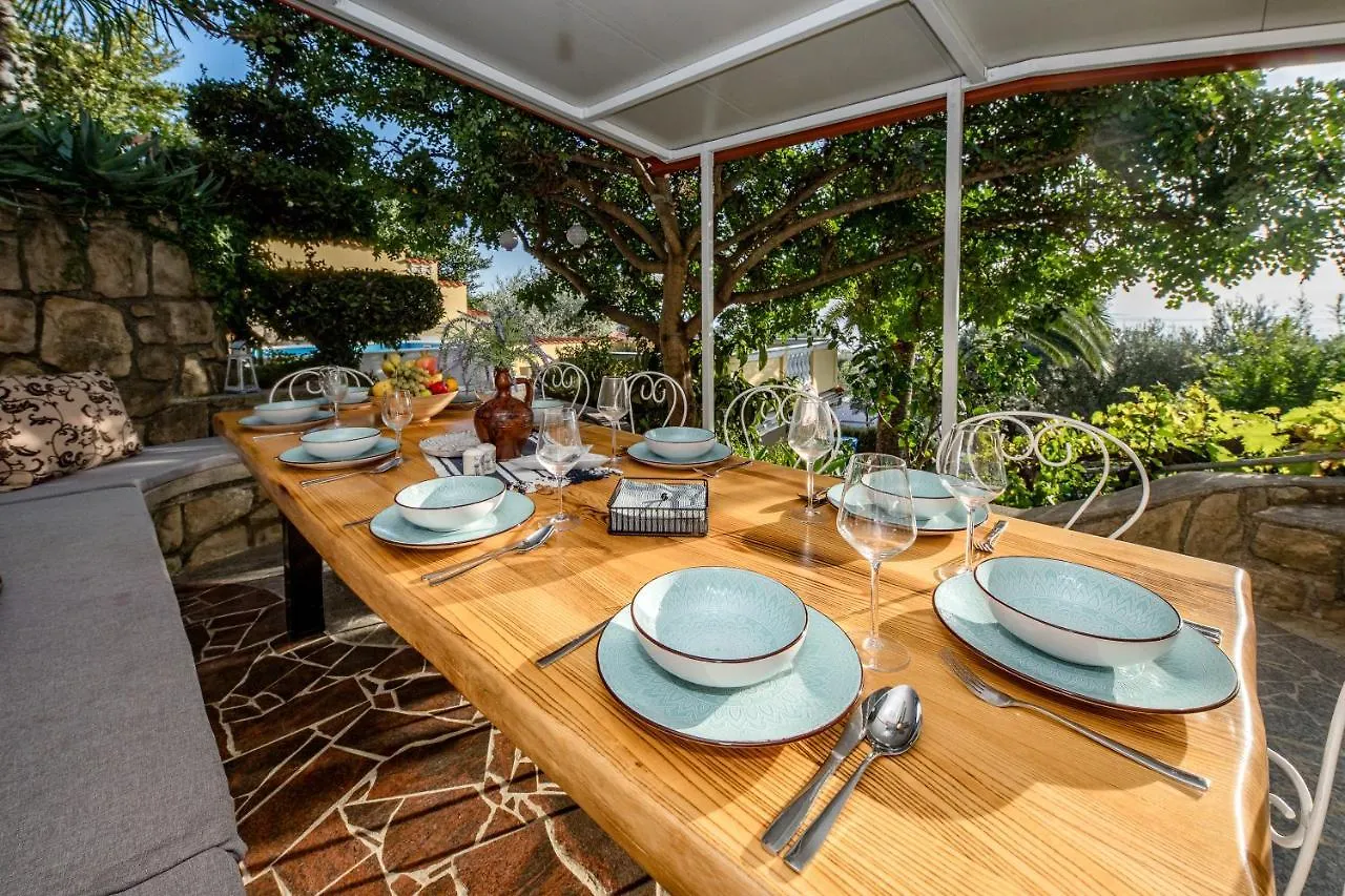 Exquisite Villa With Heated Pool, Sauna, Breathtaking Landscape & Panoramic Views In Banjol 라브 크로아티아