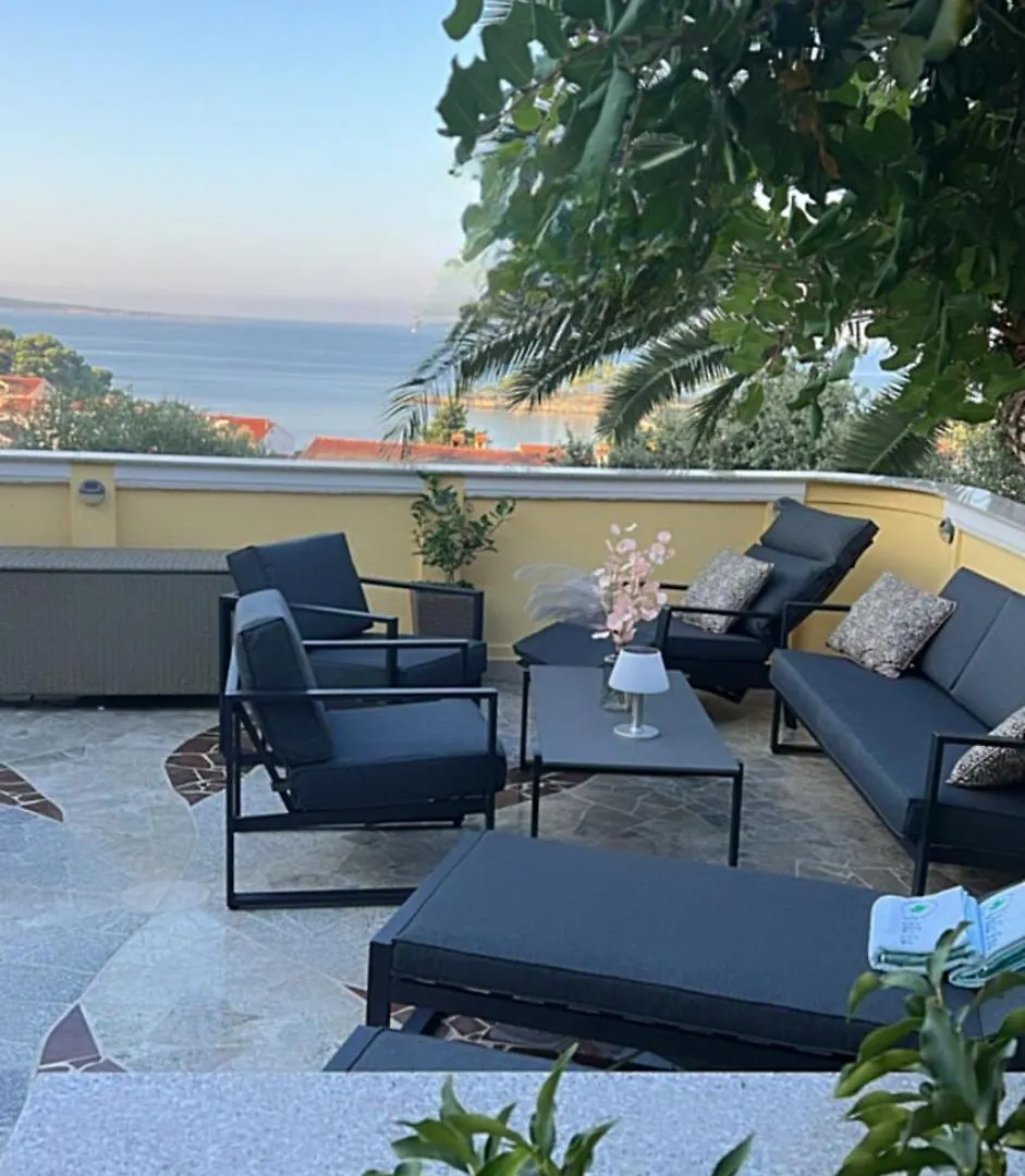 Exquisite Villa With Heated Pool, Sauna, Breathtaking Landscape & Panoramic Views In Banjol Rab Town Croaţia